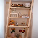 ベッド・アンド・ブレックファスト Basta Bussare キオッジャ