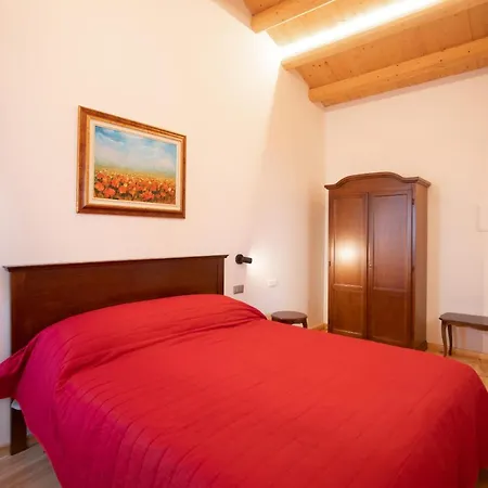 Basta Bussare B&B 키오자