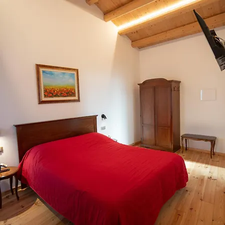 Basta Bussare B&B 키오자