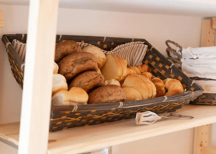 فندق مبيت وإفطار Basta Bussare كيودجا