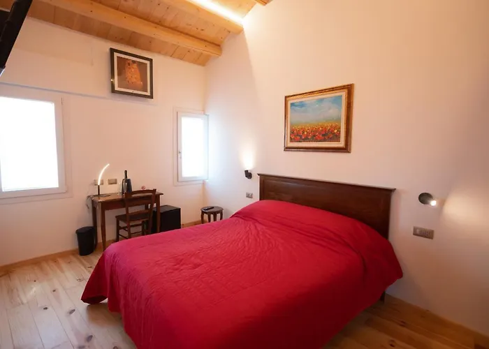 فندق مبيت وإفطار Basta Bussare كيودجا