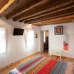 Basta Bussare Bed & Breakfast 4*