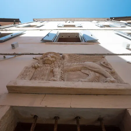 Oda ve Kahvaltı Basta Bussare