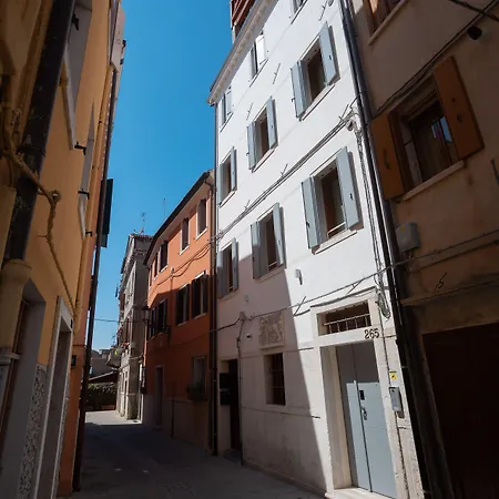 Basta Bussare Frühstückspension 4*